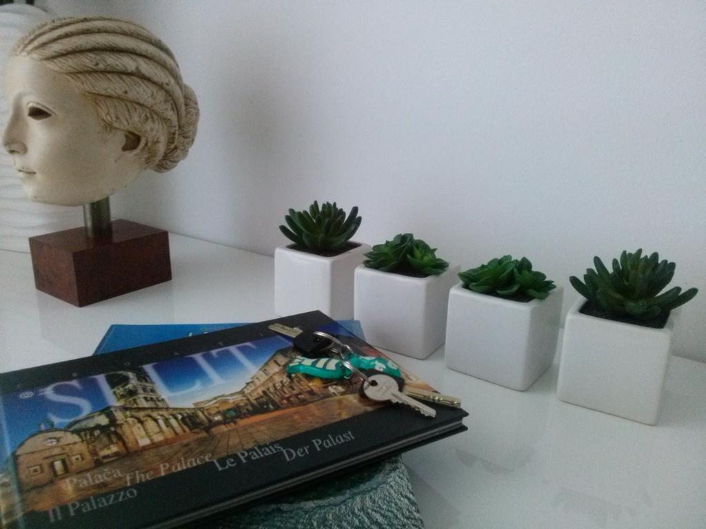 Apartment Akvarel Spalato Esterno foto